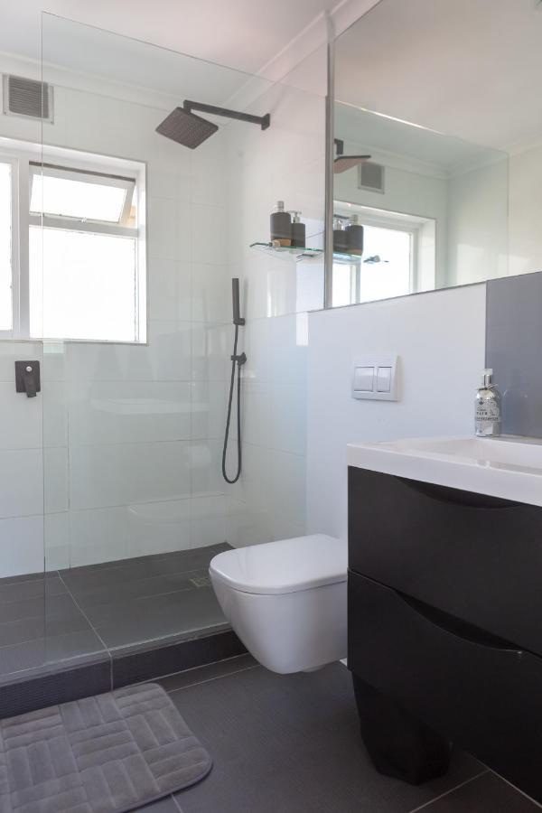 Cosy And Classy Sea Point Apartment Città del Capo Esterno foto