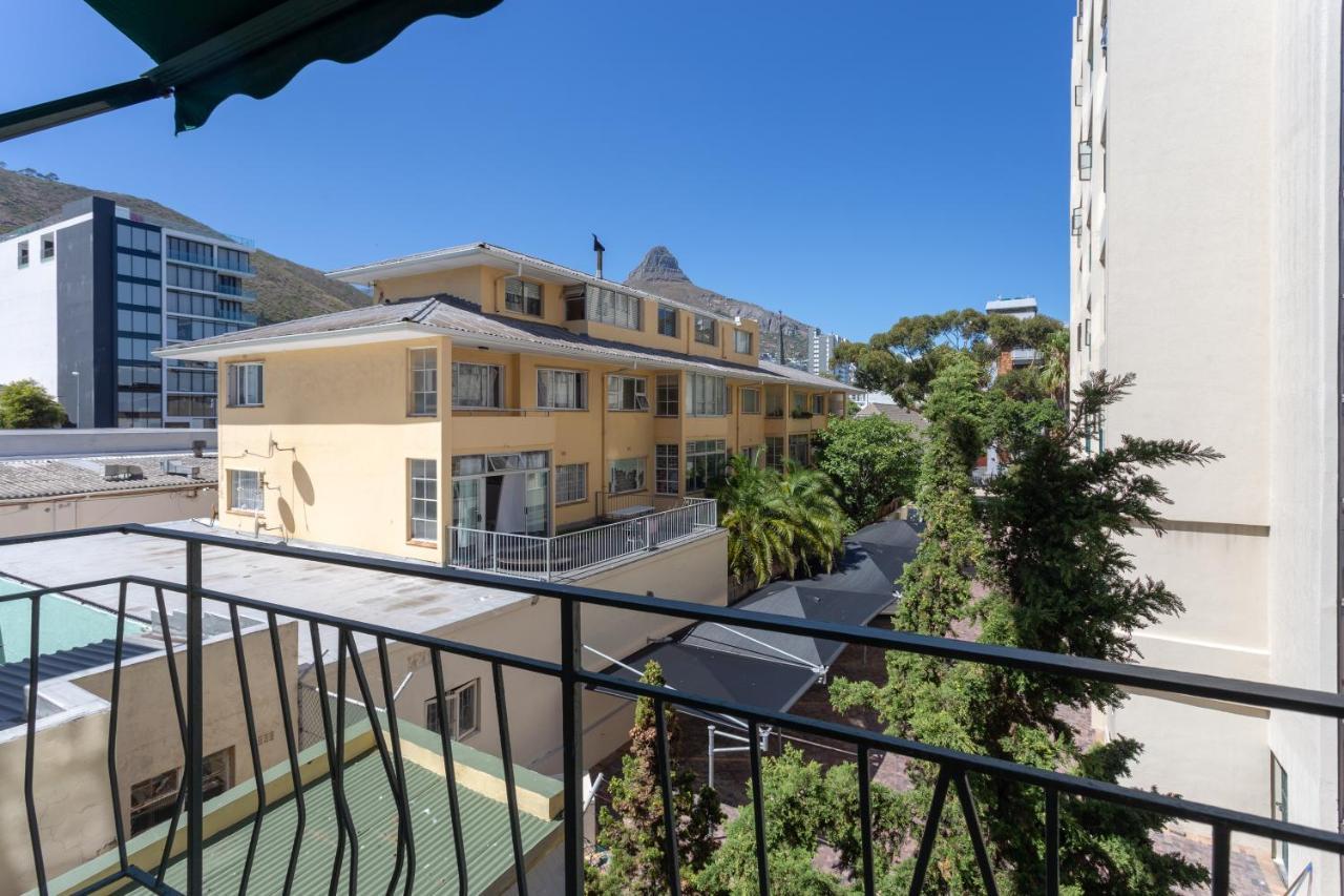 Cosy And Classy Sea Point Apartment Città del Capo Esterno foto
