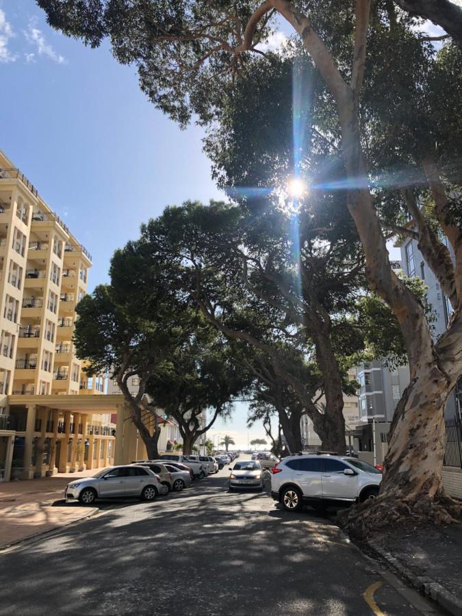 Cosy And Classy Sea Point Apartment Città del Capo Esterno foto