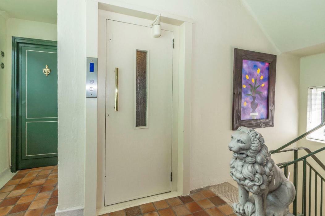 Cosy And Classy Sea Point Apartment Città del Capo Esterno foto